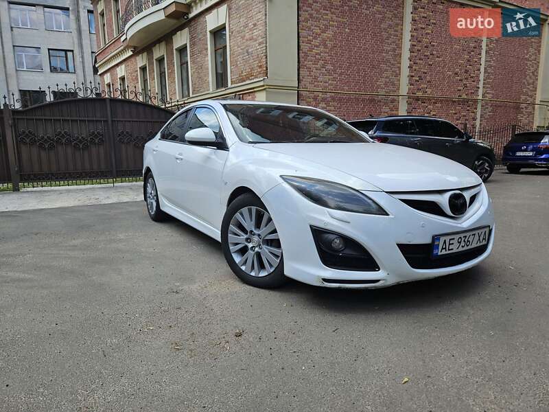 Седан Mazda 6 2010 в 