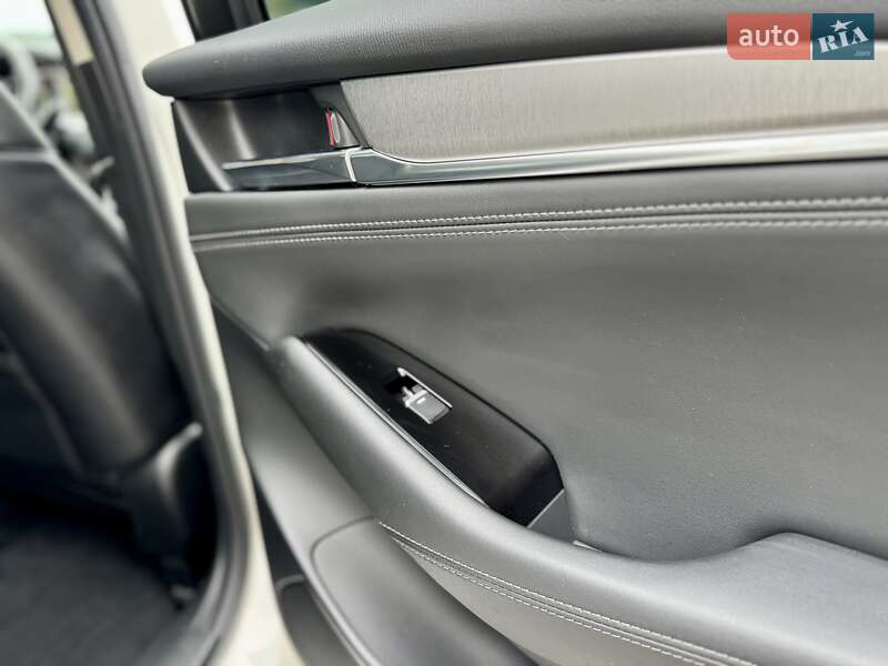 Седан Mazda 6 2018 в Киеве