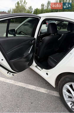 Седан Mazda 6 2014 в 