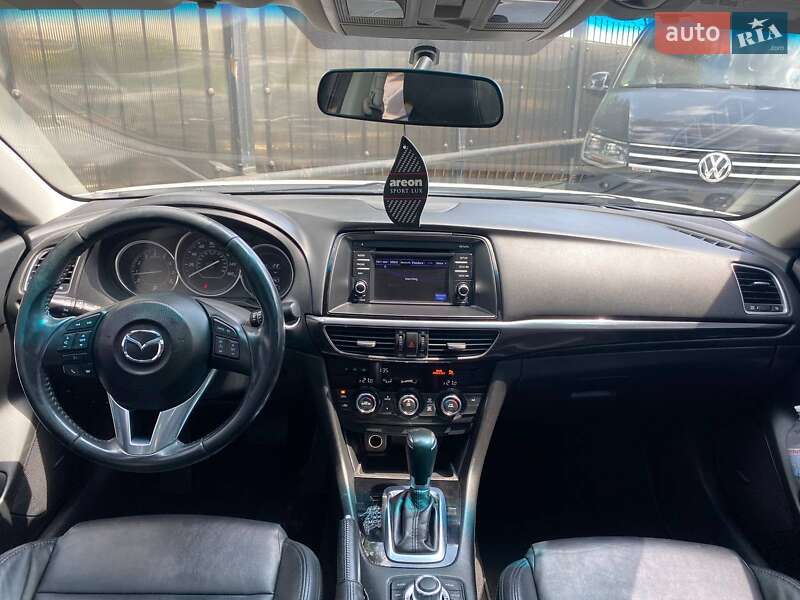 Седан Mazda 6 2014 в Киеве
