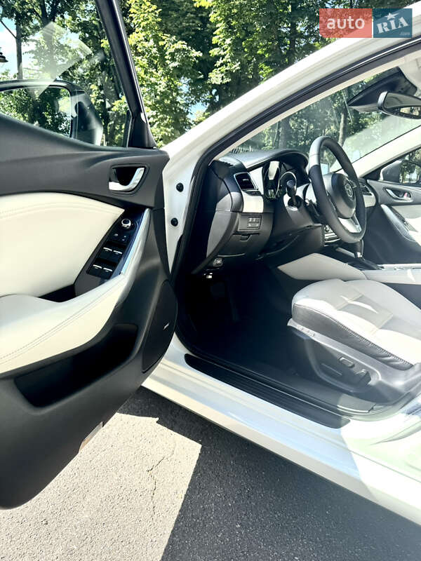 Седан Mazda 6 2016 в Києві