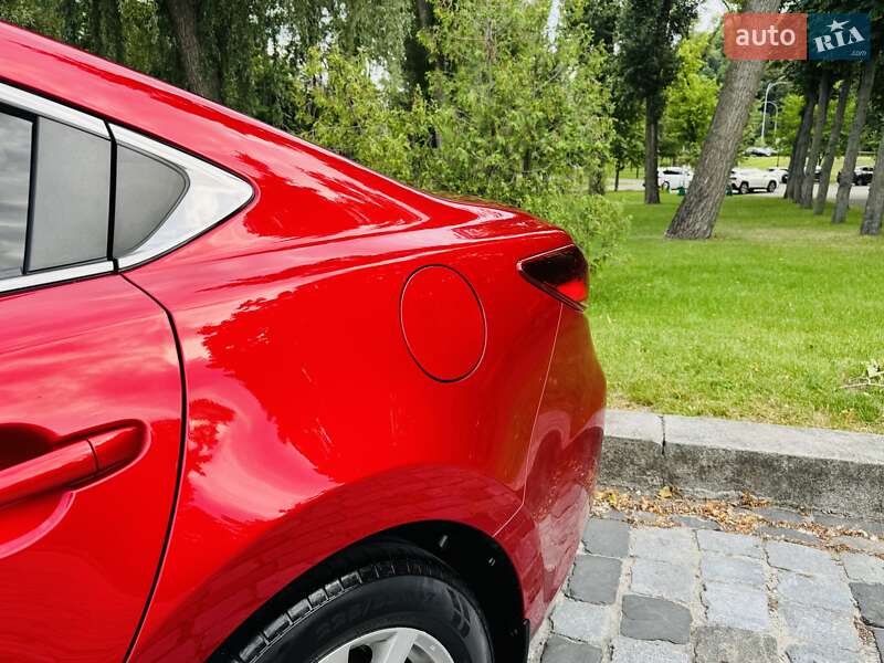 Седан Mazda 6 2017 в Киеве