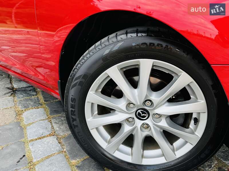 Седан Mazda 6 2017 в Киеве