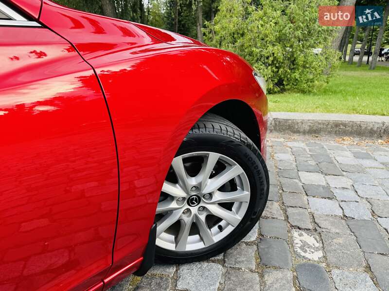 Седан Mazda 6 2017 в Киеве