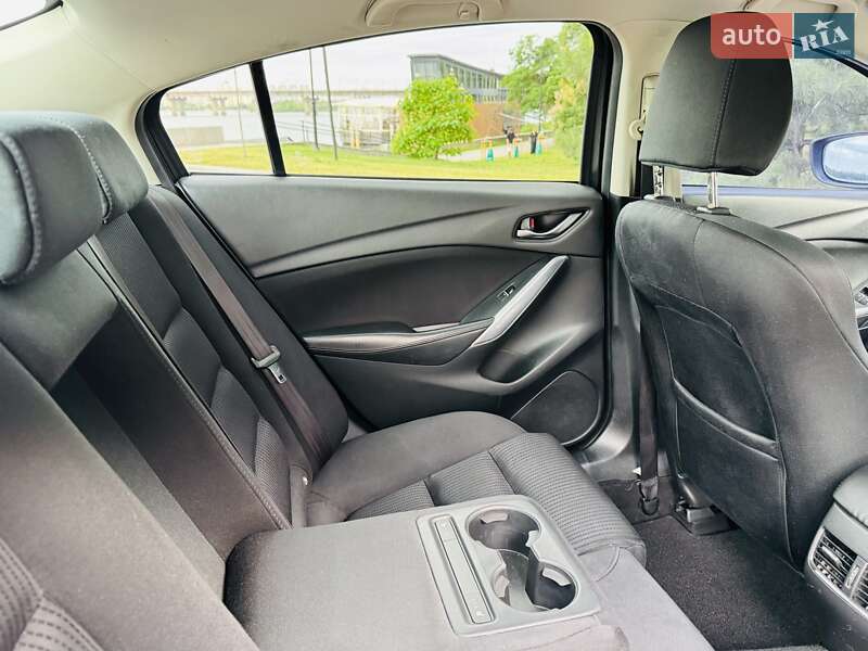 Седан Mazda 6 2017 в Киеве