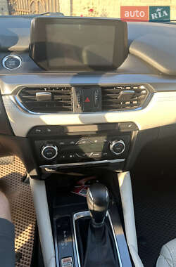 Седан Mazda 6 2015 в 