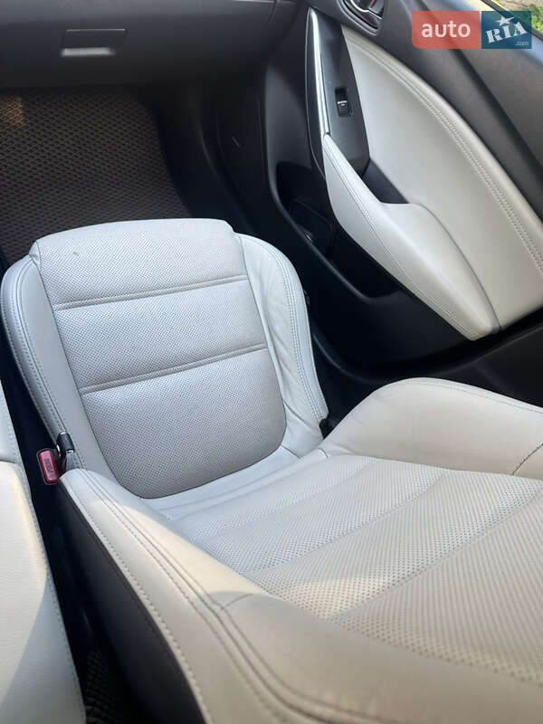 Седан Mazda 6 2015 в Конотопе