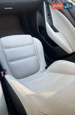 Седан Mazda 6 2015 в 