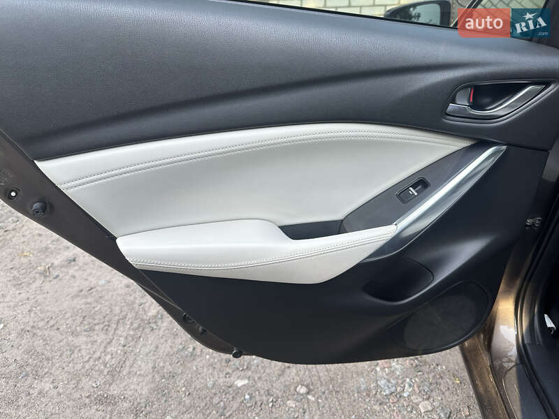Седан Mazda 6 2015 в Конотопе