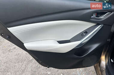 Седан Mazda 6 2015 в 