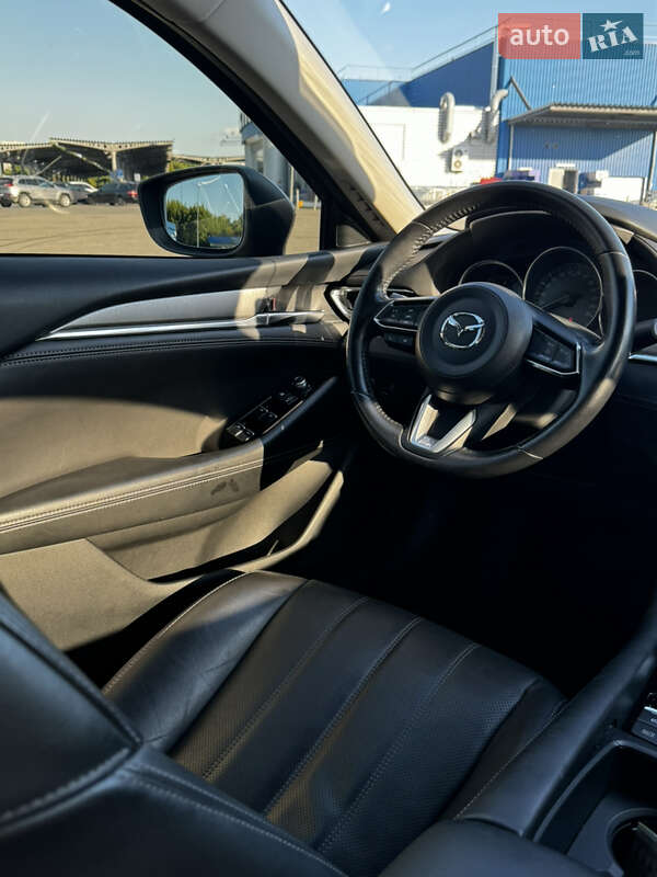 Седан Mazda 6 2018 в Киеве