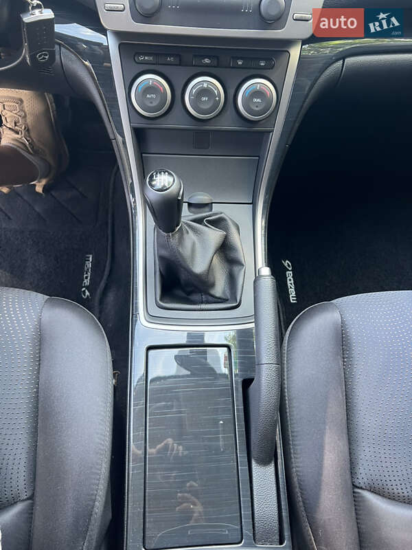 Лифтбек Mazda 6 2008 в Житомире