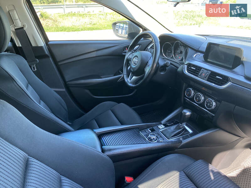 Седан Mazda 6 2015 в Полтаве