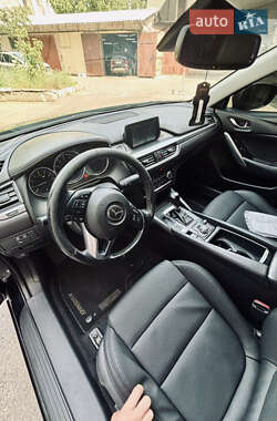 Седан Mazda 6 2015 в 
