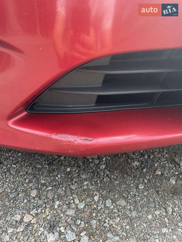 Седан Mazda 6 2015 в Хороле