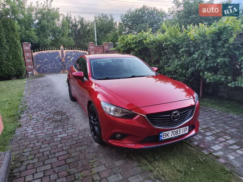 Седан Mazda 6 2013 в Ровно