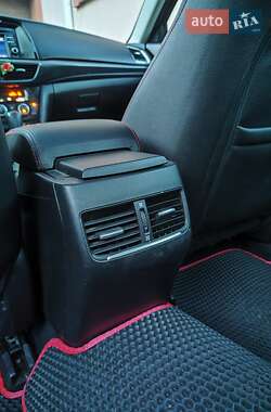 Седан Mazda 6 2013 в Ровно