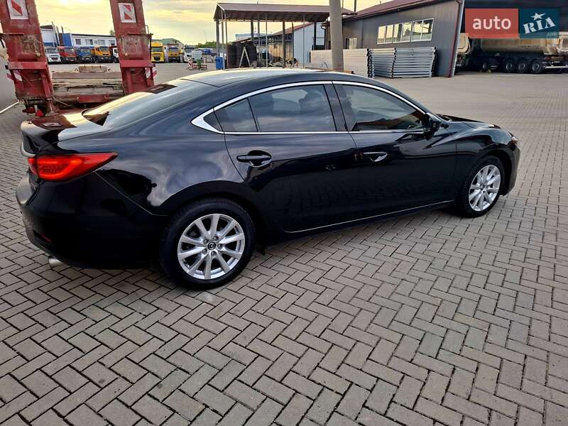 Седан Mazda 6 2014 в Мукачево