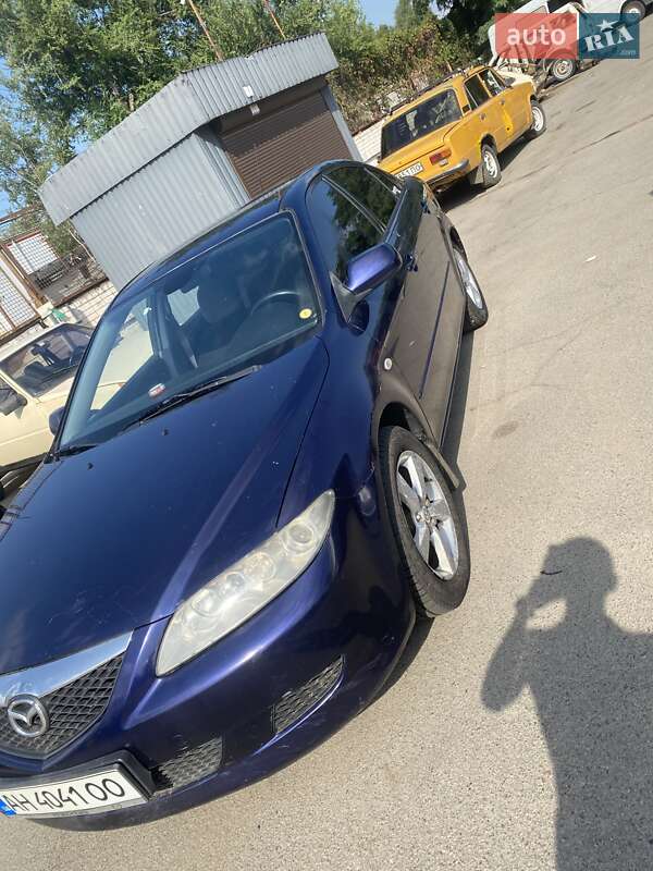 Лифтбек Mazda 6 2002 в Днепре