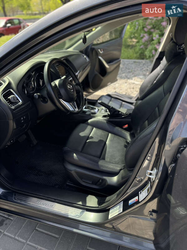 Седан Mazda 6 2013 в Днепре