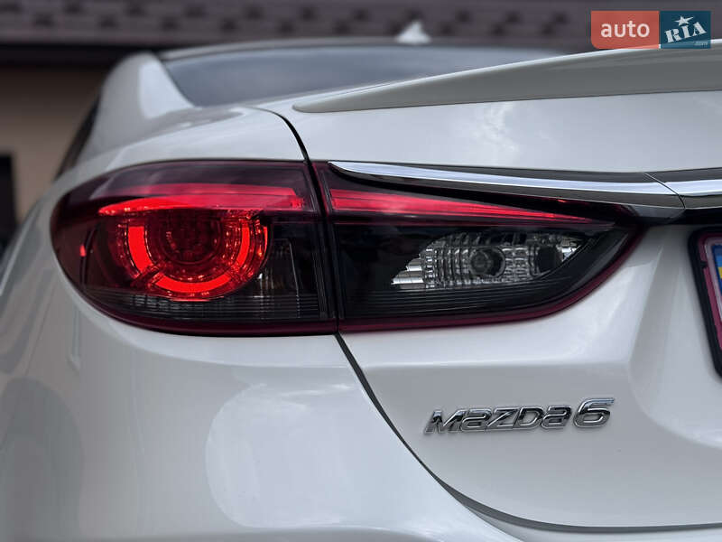 Седан Mazda 6 2016 в Киеве