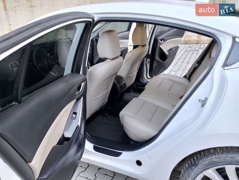 Седан Mazda 6 2016 в Бориславі
