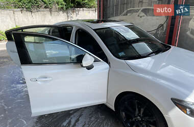 Седан Mazda 6 2015 в 