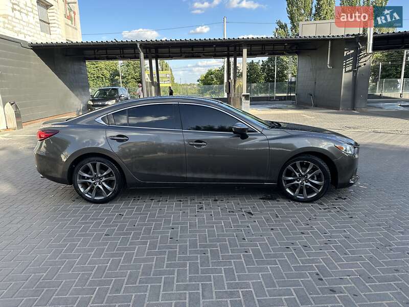 Седан Mazda 6 2015 в Кропивницком