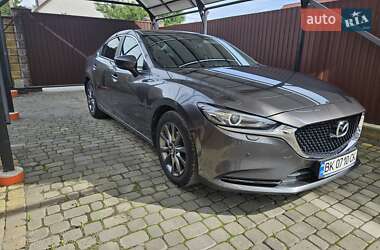 Седан Mazda 6 2018 в Вараше