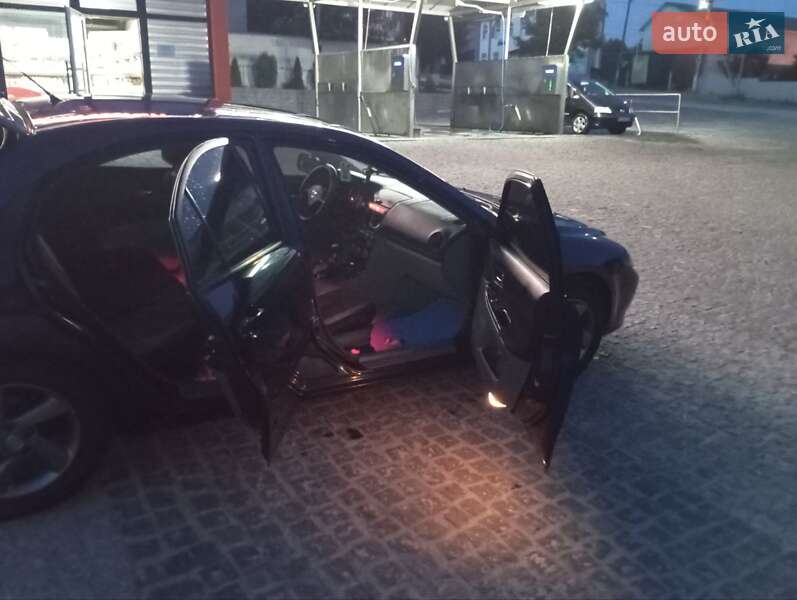 Ліфтбек Mazda 6 2003 в Кельменцях