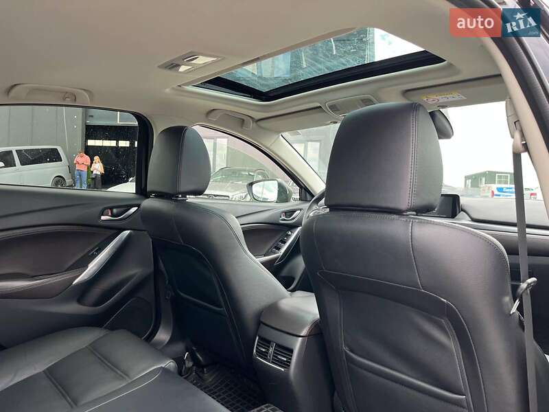 Седан Mazda 6 2015 в Львове