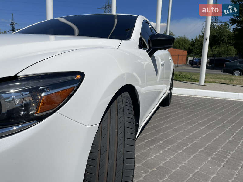 Седан Mazda 6 2018 в Днепре
