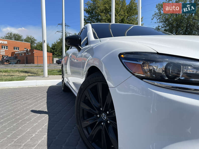 Седан Mazda 6 2018 в Днепре