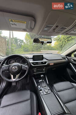 Седан Mazda 6 2015 в 