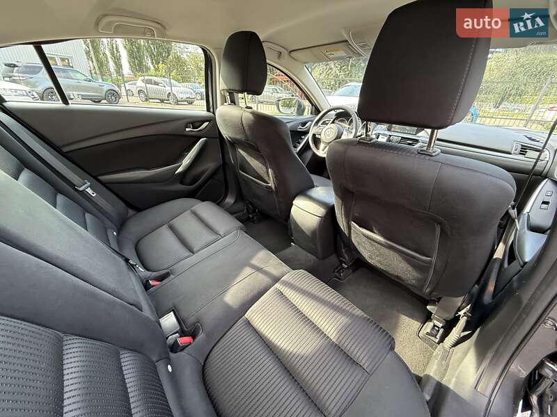 Седан Mazda 6 2016 в Киеве