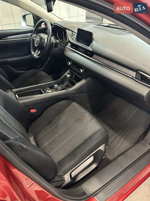 Седан Mazda 6 2018 в Львове