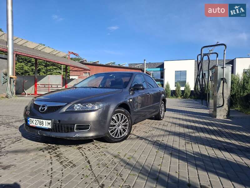Седан Mazda 6 2006 в Ровно