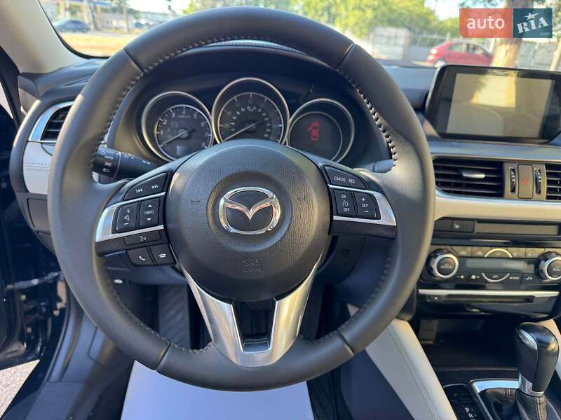 Седан Mazda 6 2015 в Запорожье