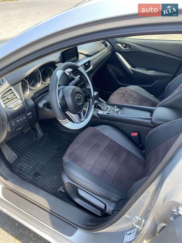 Седан Mazda 6 2016 в Киеве