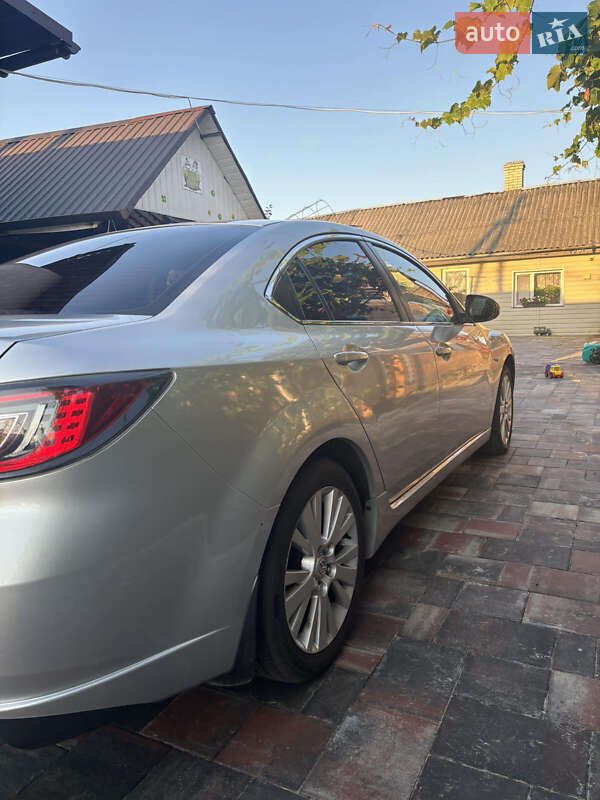 Седан Mazda 6 2009 в Ровно