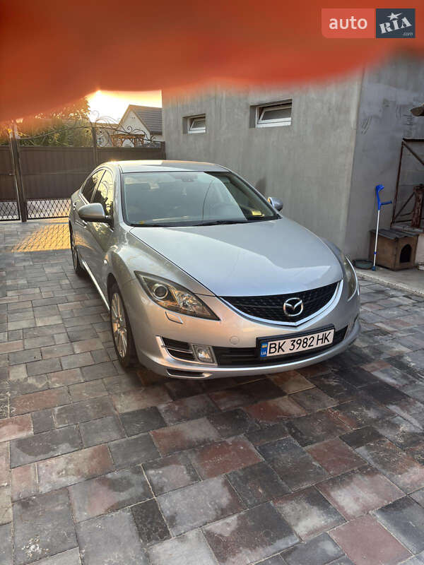 Седан Mazda 6 2009 в Ровно
