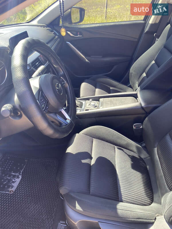 Седан Mazda 6 2017 в Чернігові