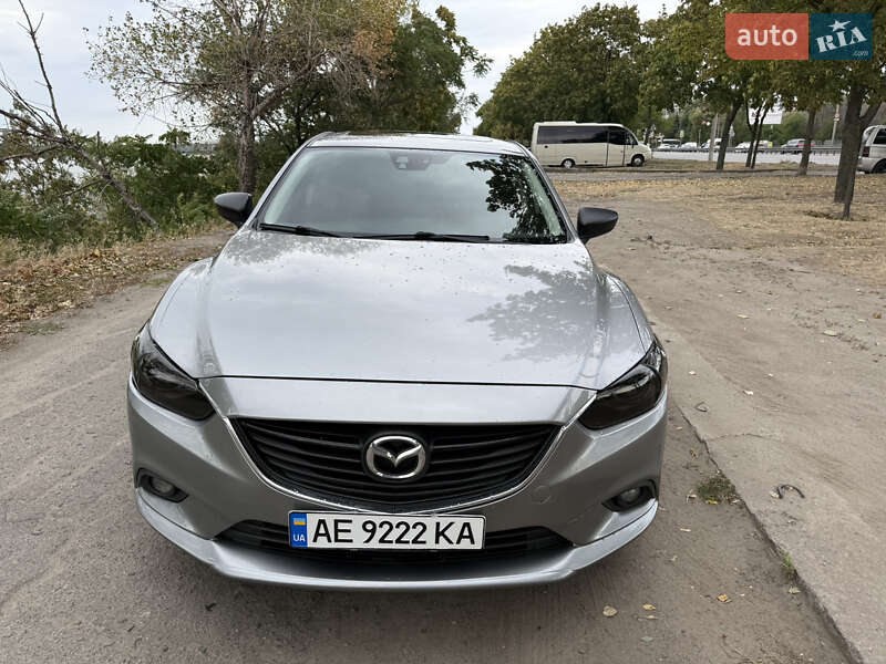 Седан Mazda 6 2014 в Черновцах