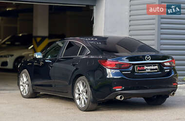 Седан Mazda 6 2015 в 