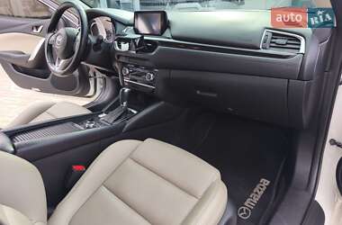 Седан Mazda 6 2015 в 