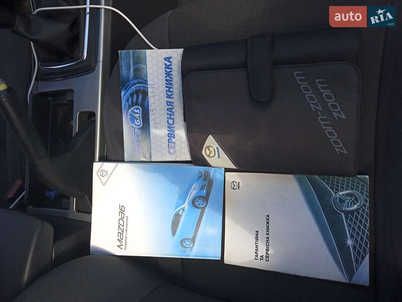 Седан Mazda 6 2011 в Обухове