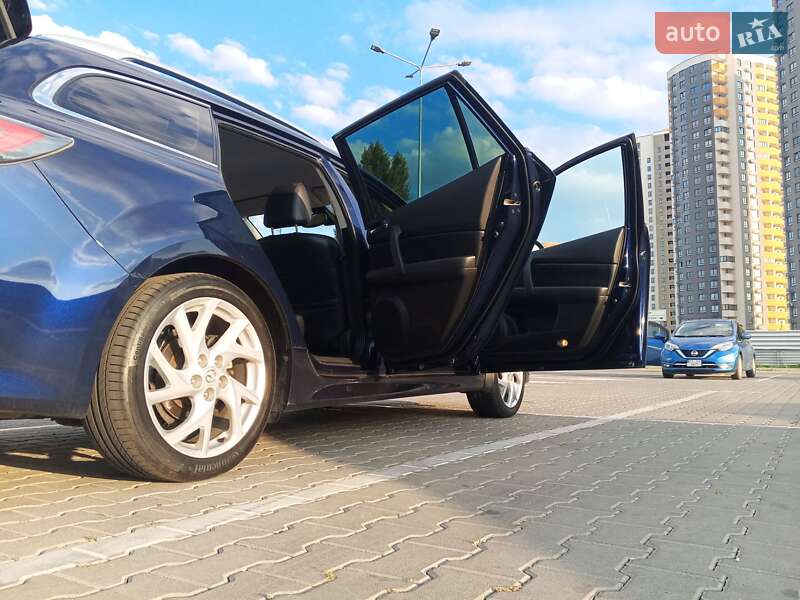 Универсал Mazda 6 2010 в Киеве