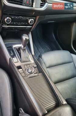 Седан Mazda 6 2014 в 