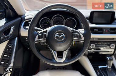 Седан Mazda 6 2015 в 