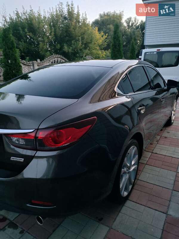 Седан Mazda 6 2015 в Борзні